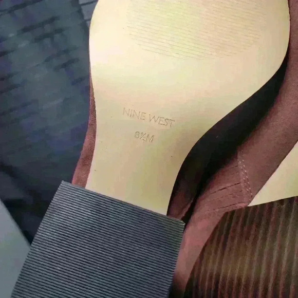 Nine west women's Mov colored healed boots size 8 1/2 M brand new - Picture 7 of 11